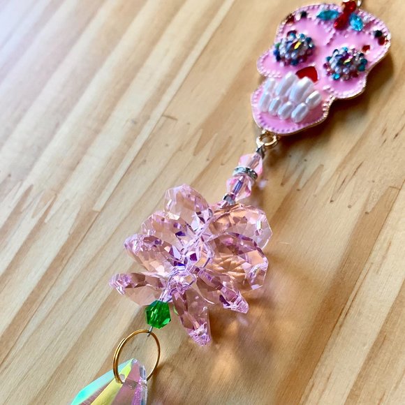 Pink Sugar Skull Dia de Los Muertos Jeweled Prism Suncatcher Window Sun Hanging - Picture 1 of 6